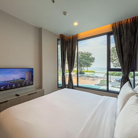 S Sriracha Hotel & Residence Сі-Рача Екстер'єр фото