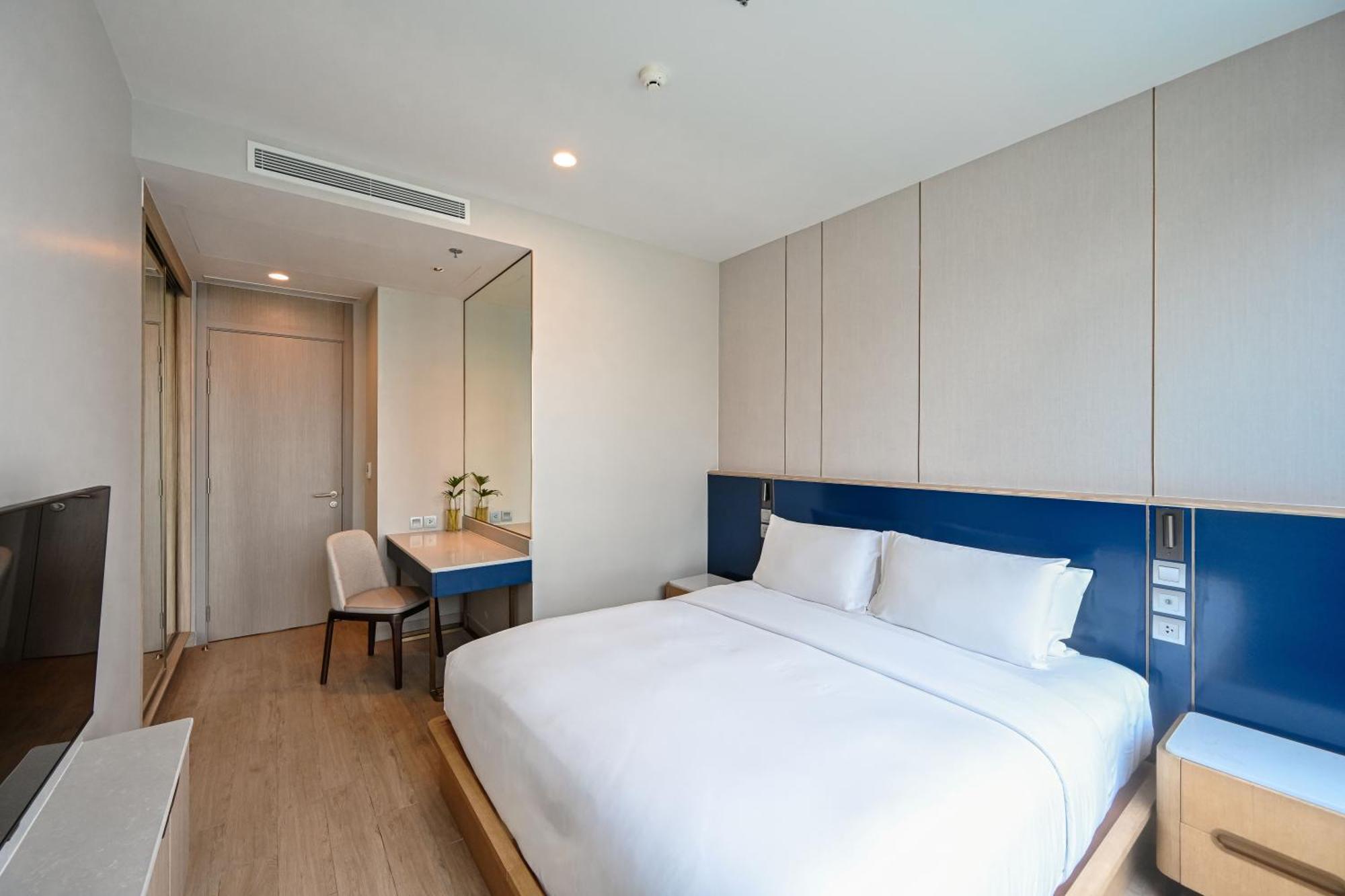 S Sriracha Hotel & Residence Сі-Рача Екстер'єр фото