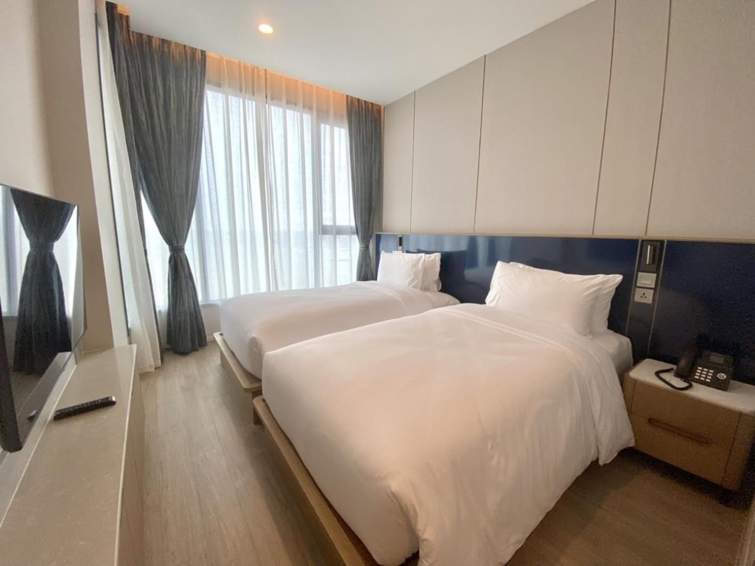 S Sriracha Hotel & Residence Сі-Рача Екстер'єр фото