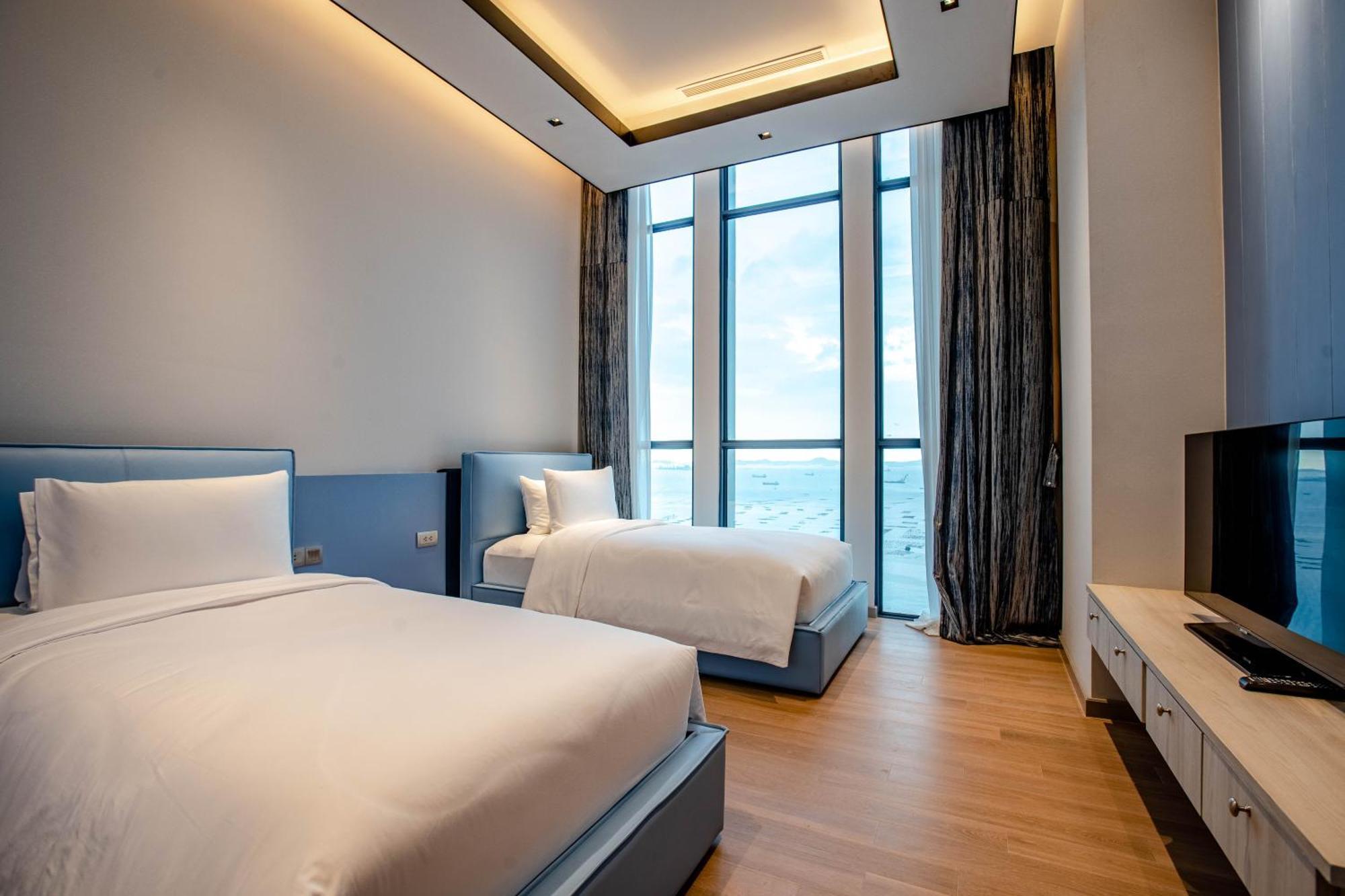 S Sriracha Hotel & Residence Сі-Рача Екстер'єр фото